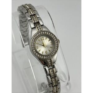 Merona‎ Watch Women 19mm Case Silver 7.25" Band Crystal Accents- New Battery